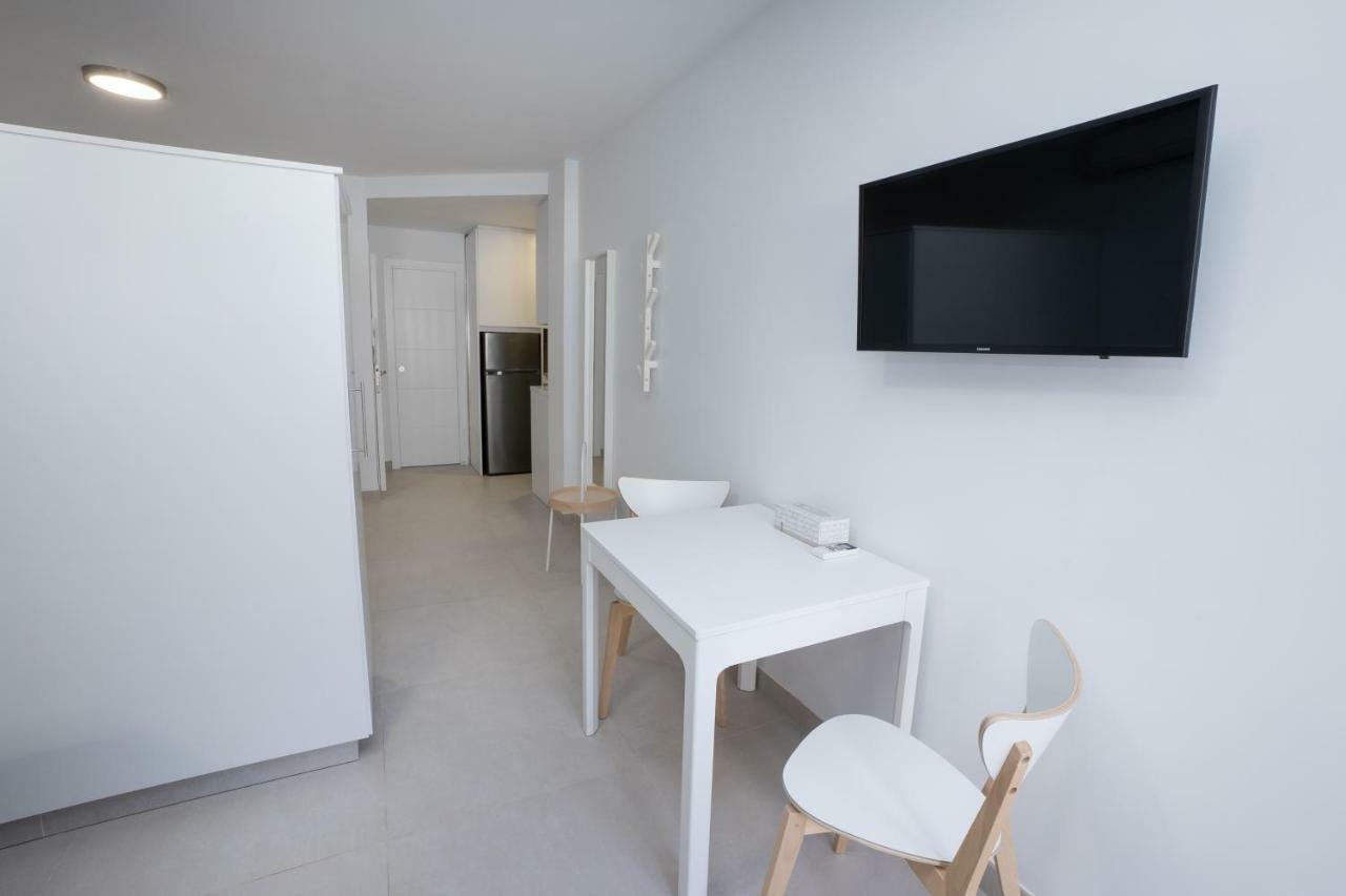 Apartamentos Mombasa 1 Planta Nerja Dış mekan fotoğraf