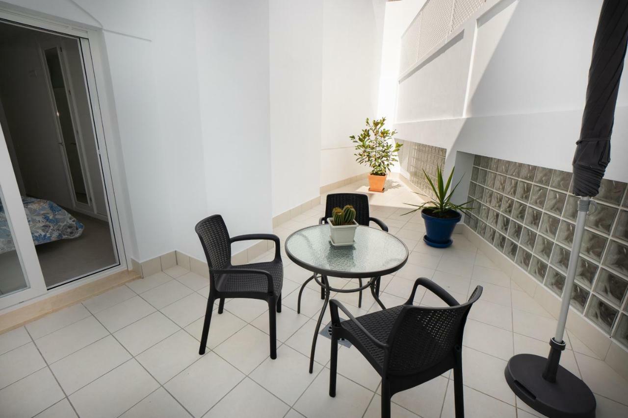 Apartamentos Mombasa 1 Planta Nerja Dış mekan fotoğraf