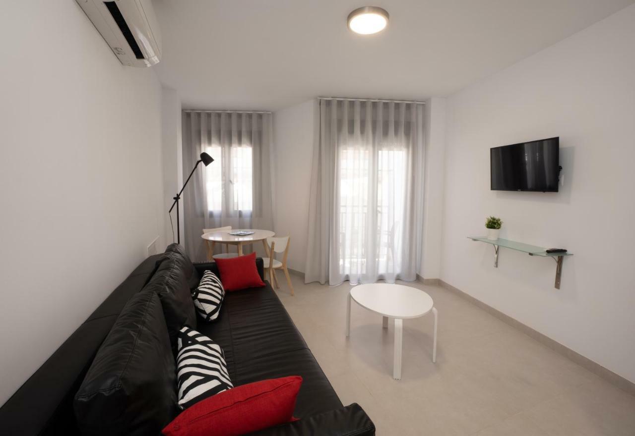 Apartamentos Mombasa 1 Planta Nerja Dış mekan fotoğraf