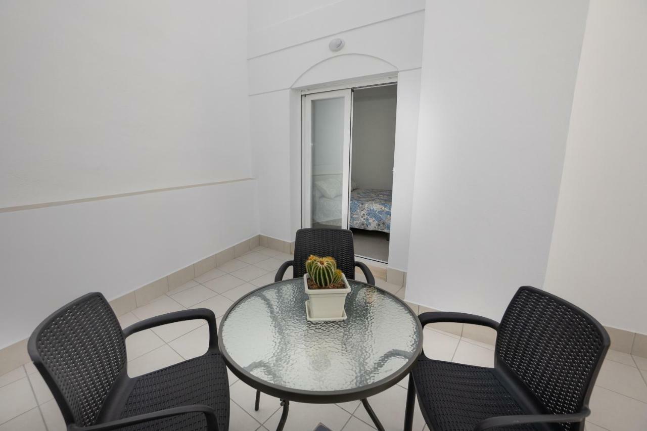 Apartamentos Mombasa 1 Planta Nerja Dış mekan fotoğraf