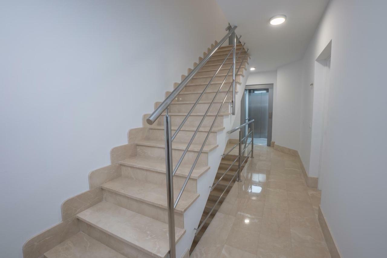 Apartamentos Mombasa 1 Planta Nerja Dış mekan fotoğraf