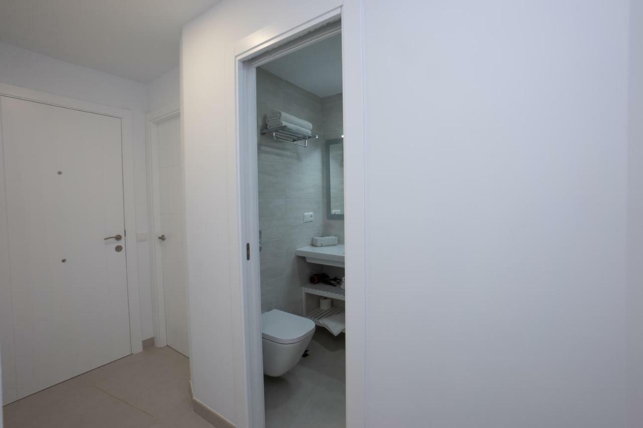 Apartamentos Mombasa 1 Planta Nerja Dış mekan fotoğraf