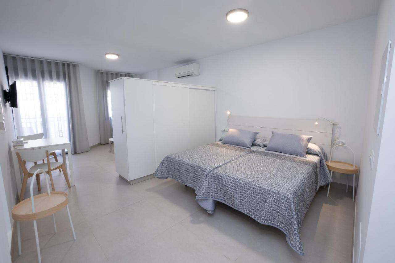 Apartamentos Mombasa 1 Planta Nerja Dış mekan fotoğraf